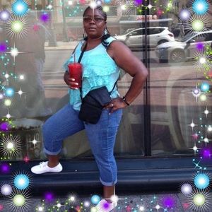 Meet your Posher, Roselyn